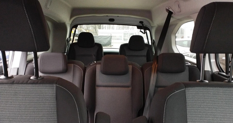 Toyota Proace City Verso cena 159500 przebieg: 4, rok produkcji 2023 z Trzciel małe 352